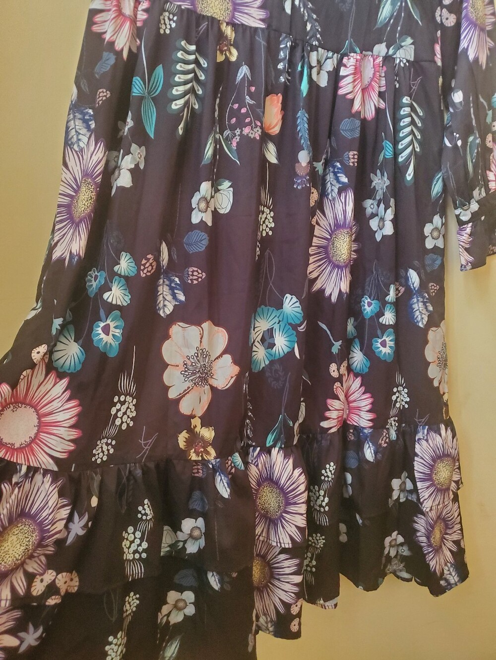 2/$20 cindybaby Long Sleeve Floral Maxi - Picture 6 of 10